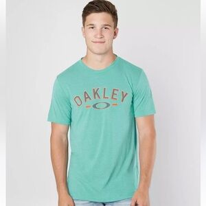 Oakley Basic Arch O Hydrolix™ T-Shirt Buckle Neo Viridian Light Heathe Blue XXL